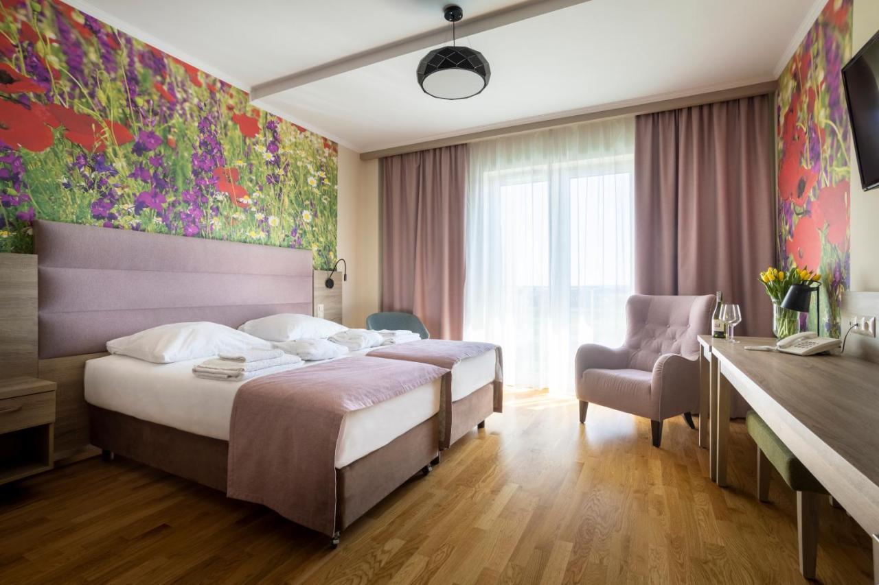 Terma Slowacki Resort Medical Spa บุสโก-สดรูย ภายนอก รูปภาพ