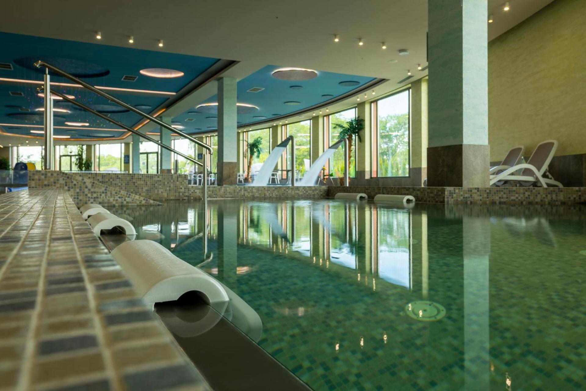 Terma Slowacki Resort Medical Spa บุสโก-สดรูย ภายนอก รูปภาพ